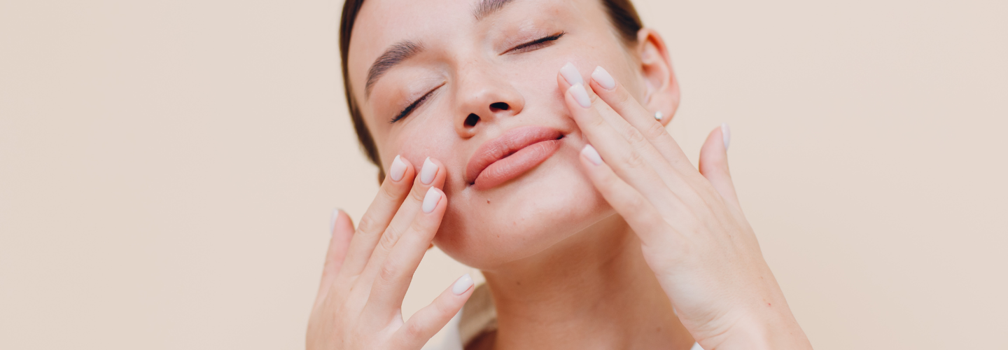 Should I Use Moisturizer at Night? — Articles — We Care For Skin