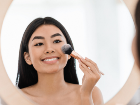 8 Tips on How to Blush Naturally